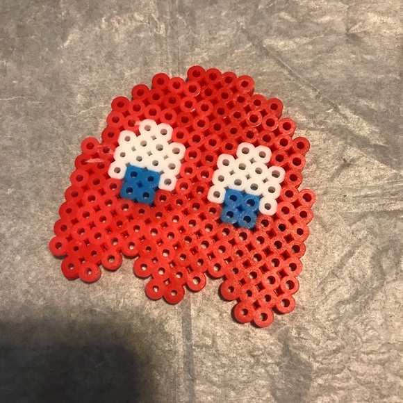 Keychain Ghost of Pac-Man Red Beads - Picture 2 of 2